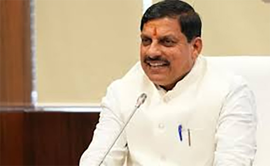 सीएम डॉ. मोहन यादव ने कोलकाता में उद्योगपतियों को मध्य प्रदेश आने का निमंत्रण दिया, कहा ‘पॉलिसी से out of the way भी जाना पड़ा तो जाएंगे’