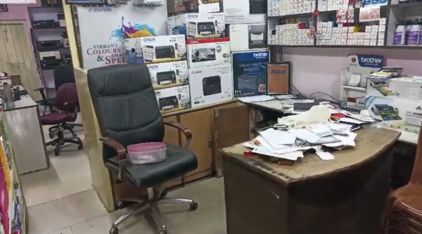 Jabalpur News: कप्यूटर शॉप का ताला तोड़कर ढ़ाई लाख रुपए ले गए चोर, रानीताल मेन रोड की घटना