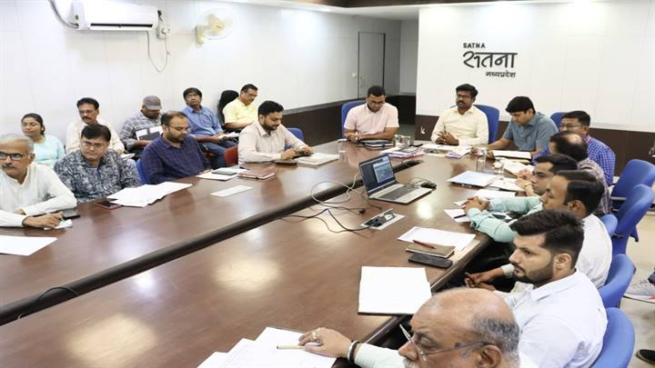 सतना: मुख्य सचिव ने वीडियो कान्फ्रेंसिंग से की विकास कार्यों की विस्तृत समीक्षा
