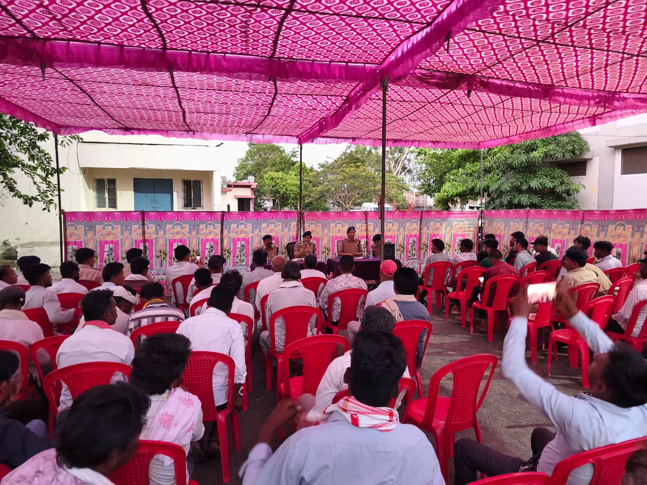 “ग्राम रक्षा समिति समाज और पुलिस के बीच मजबूत कड़ी है”, हर सदस्य निभाए अपनी जिम्मेदारी” — एसडीओपी अनुरक्ति साबनानी...
