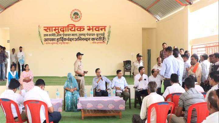 विदिशा: कलेक्टर का ग्राम भ्रमण, जनसमस्याओं के समाधान का भरोसा