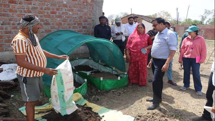 विदिशा: 'एक बगिया मां के नाम' अभियान से संवर रही ग्रामीण अर्थव्यवस्था