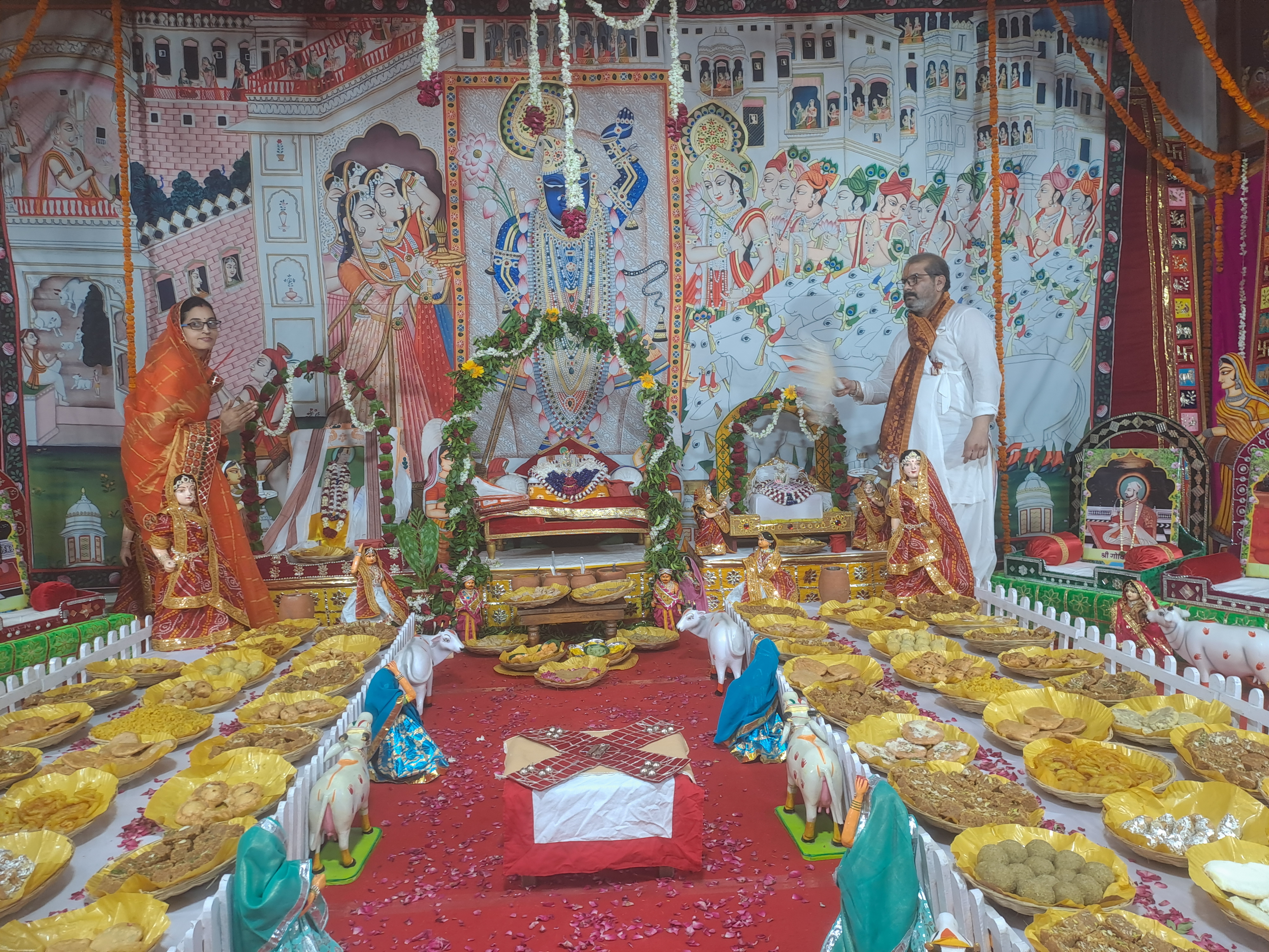 नर्मदापुरम जिले के नगर पिपरिया वल्लभसुख धाम  में आयोजित श्रीकृष्ण लीला अमृत कथा और श्रीमद् भागवत का हुआ आयोजन।