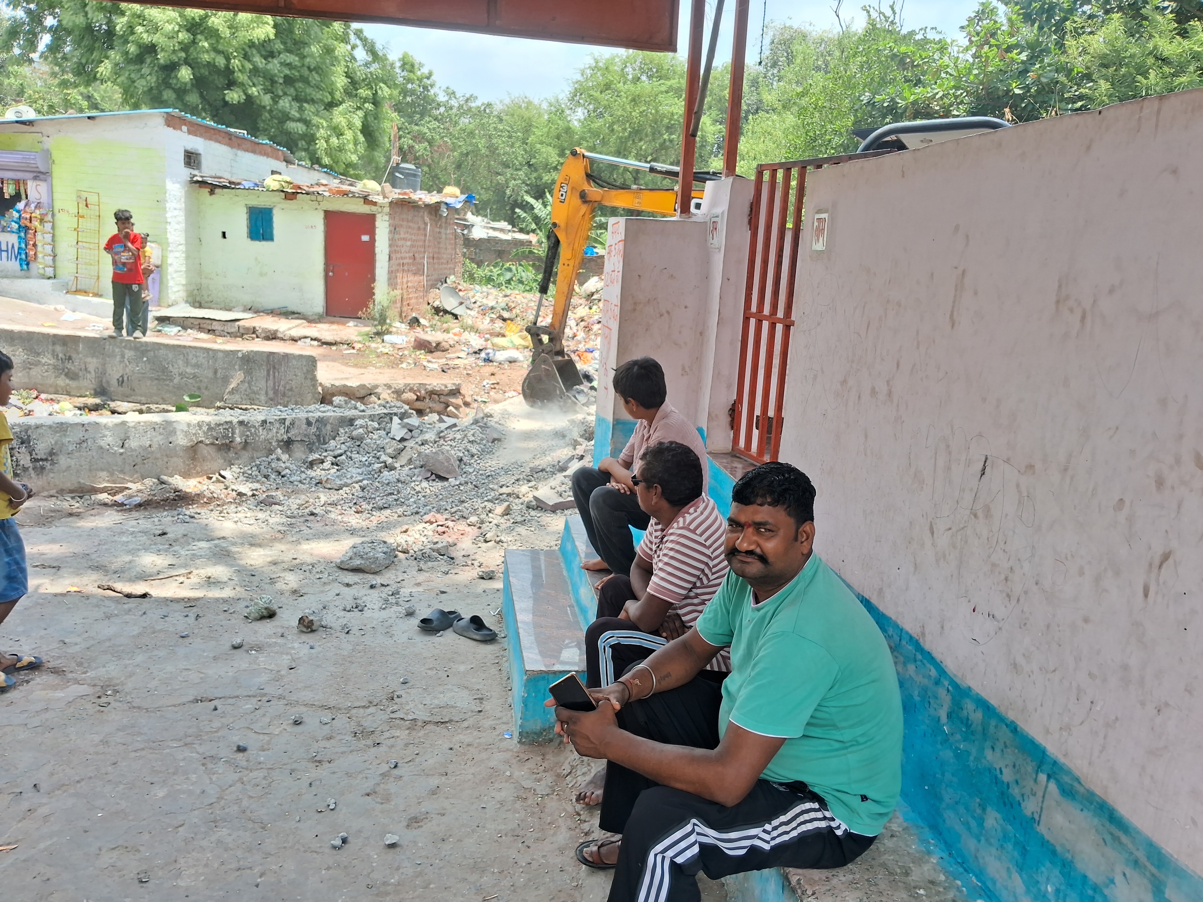 Ward no 24 Ganganagar bhopal mai puliya ka Naya Nirmad aur saf safai nagarnigam ke doura hui 