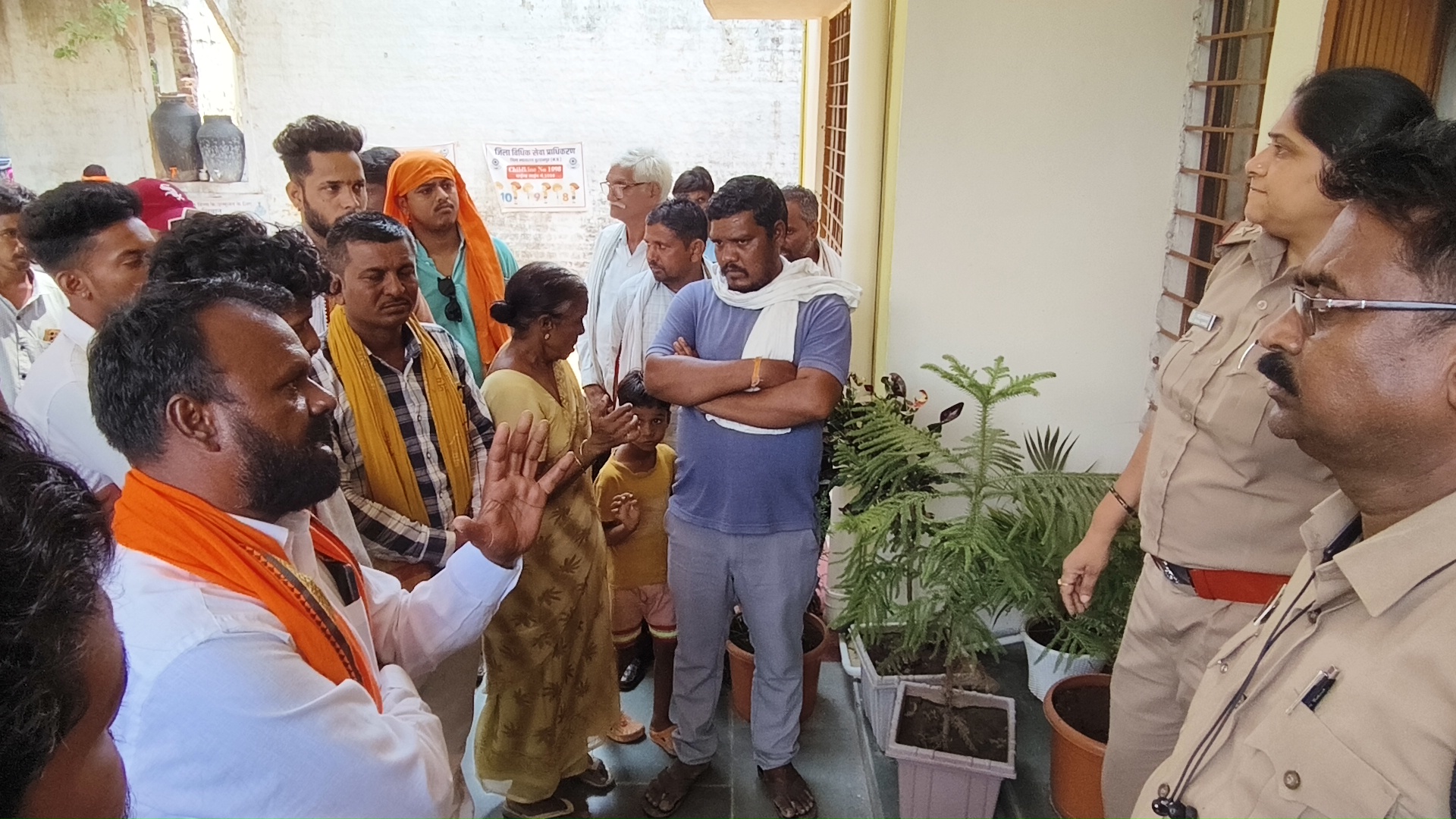 आदिवासी महिला को लेकर भाग मुस्लिम युवक