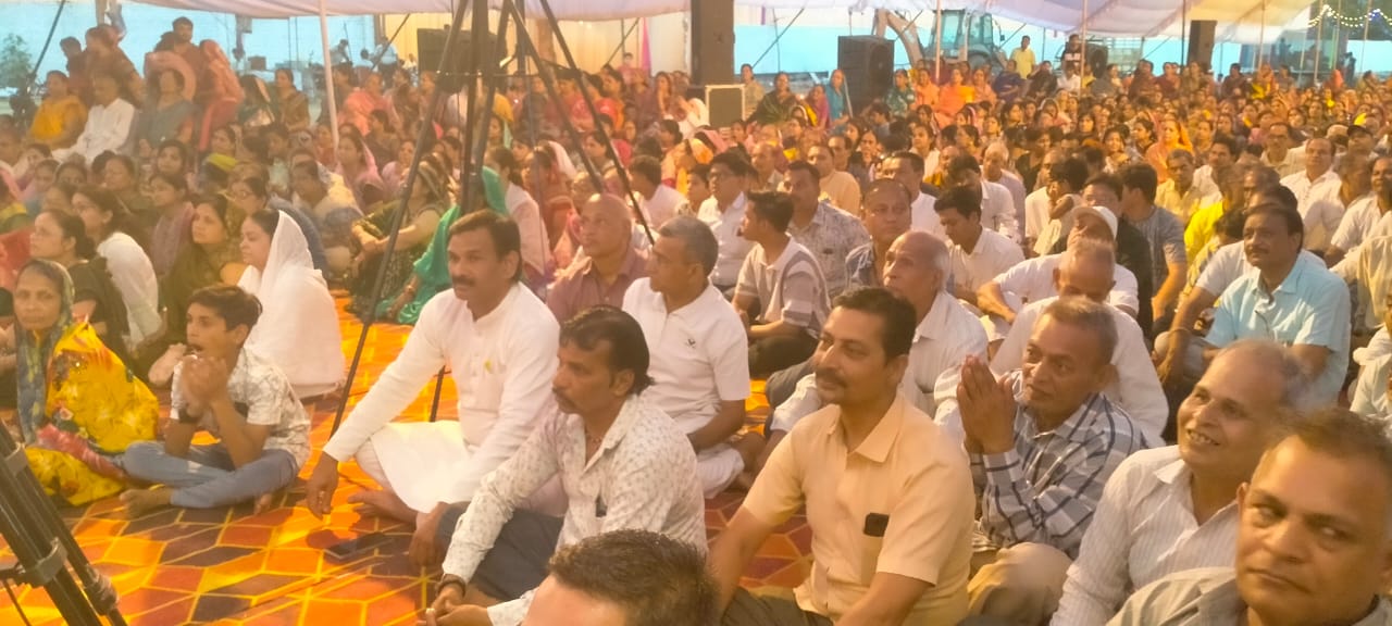 Nature Rewards Sacrifice with Divine Blessings Muni Sudhasagar in Guna