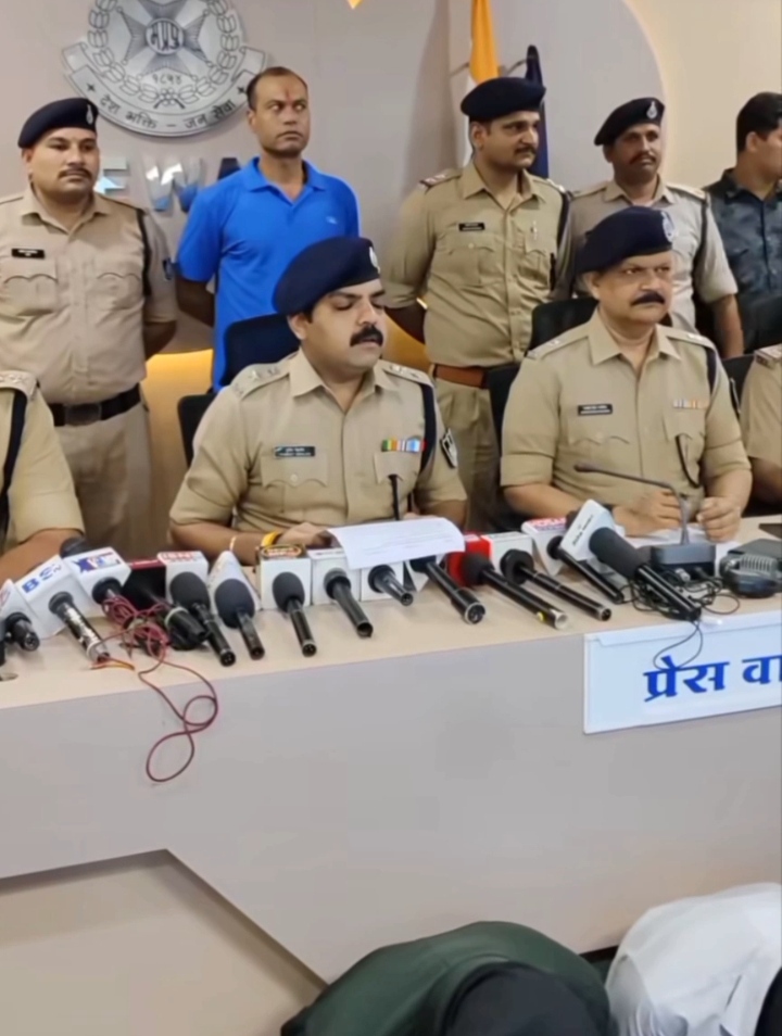 देवास में महिलाओं के साथ मिलकर चोरी करने वाले गिरोह का भंडाफोड़