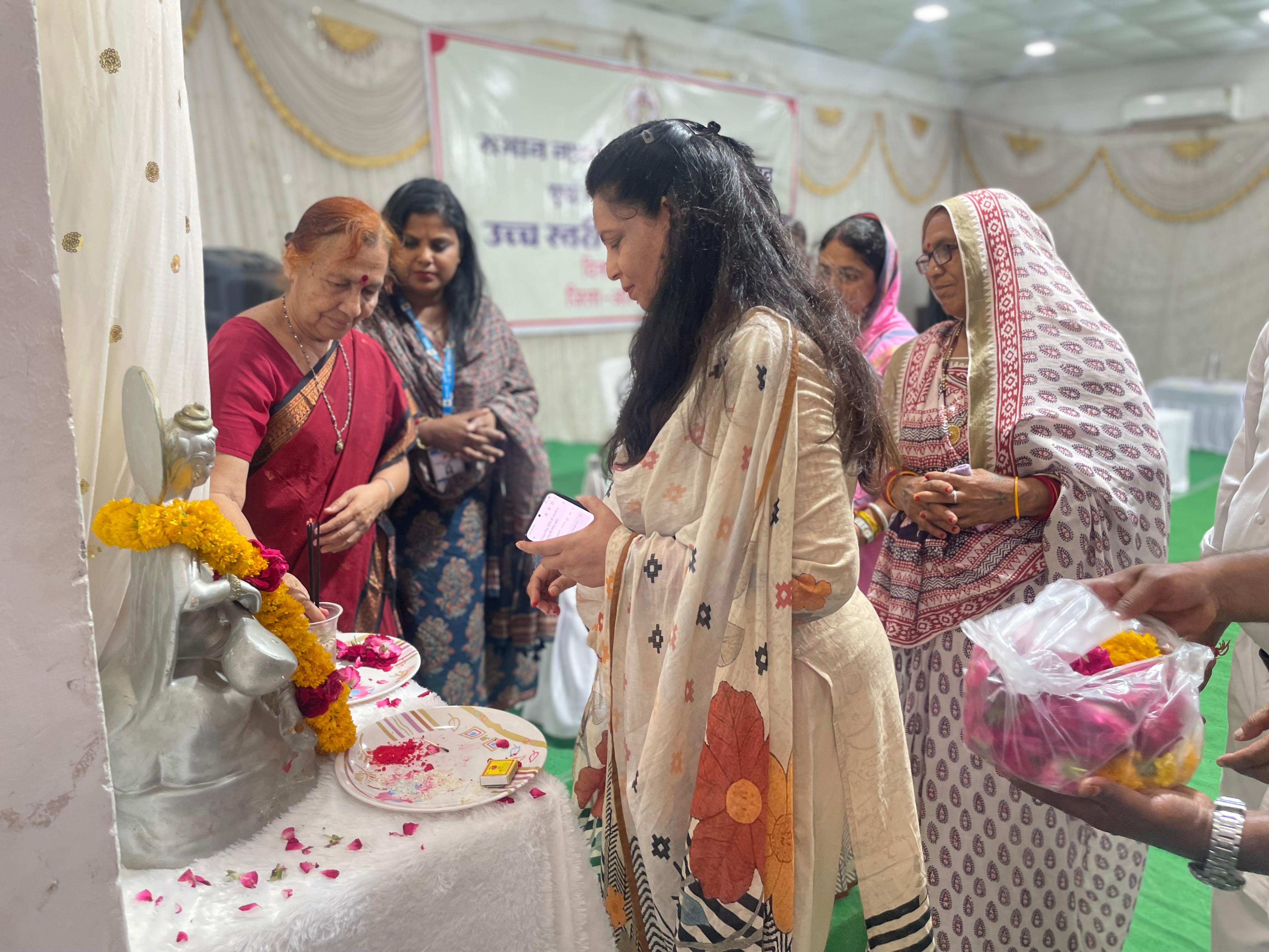 *समान नागरिक संहिता पर जनपरामर्श हेतु उच्च स्तरीय समिति की बैठक का किया गया आयोजन* *विभिन्न वर्गों ने दिए महत्वपूर्ण सुझाव