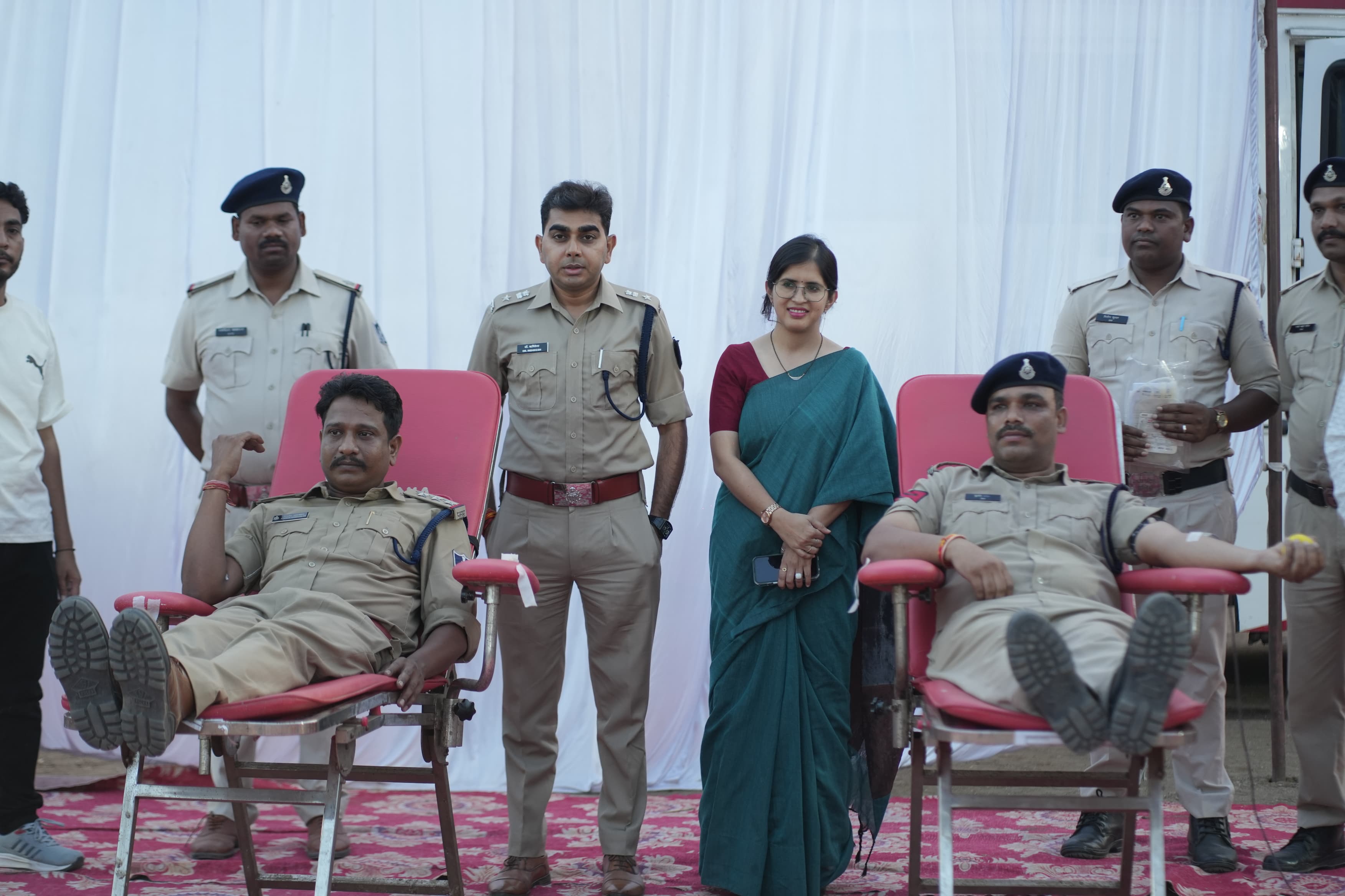 नरसिंहपुर पुलिस लाइन में रक्तदान महाशिविर आयोजित
