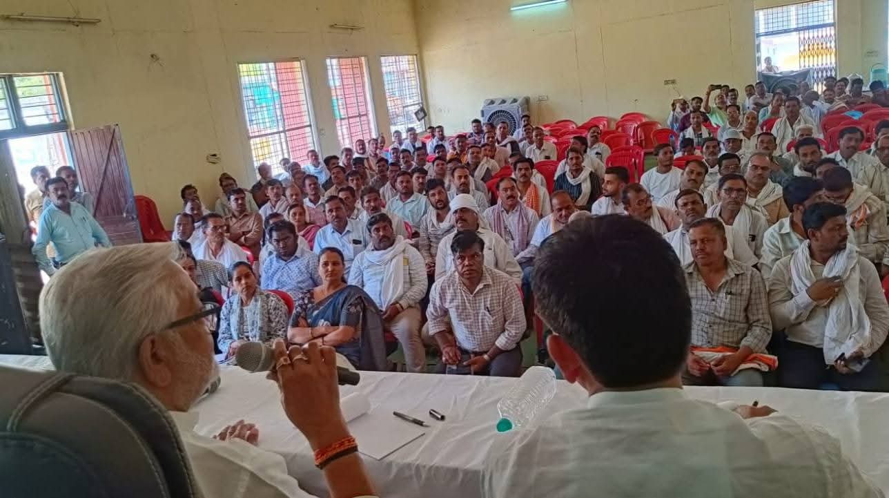 सीएम के केसली आगमन को लेकर तैयारियां तेज; विधायक की बैठक में जनपद पंचायत की बड़ी लापरवाही, आधे सरपंच रहे नदारद