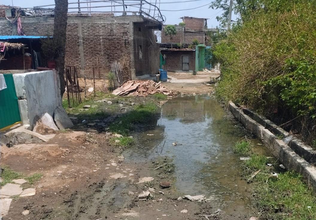 बारधा में गन्दे जलभराव से बहिन मौत 