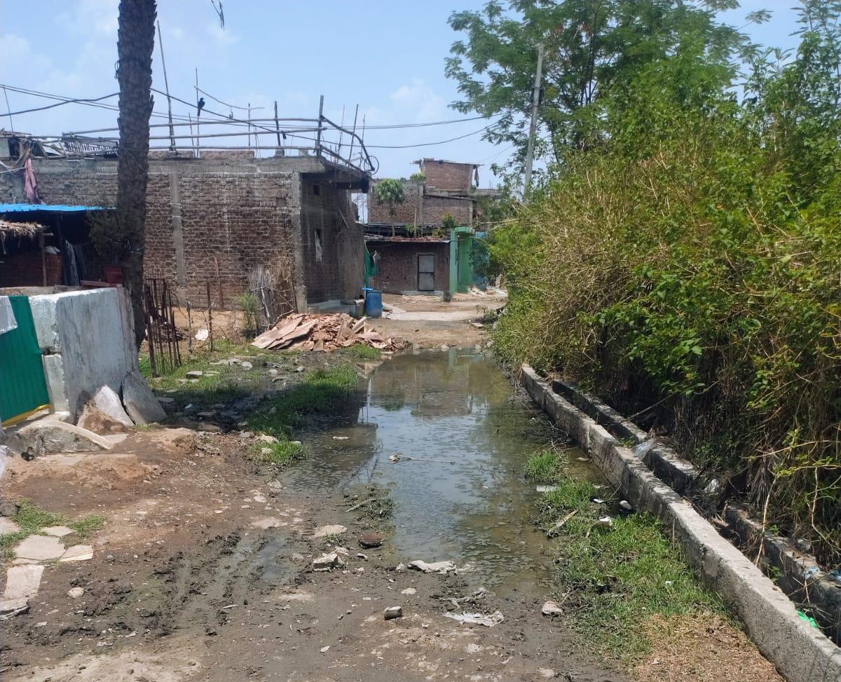 बारधा में गन्दे जलभराव से बहिन मौत 