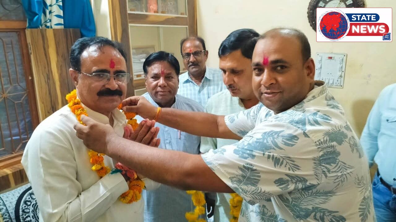 प्रबुद्ध जन बैठक में शामिल हुए विधायक बृजेन्द्र सिंह