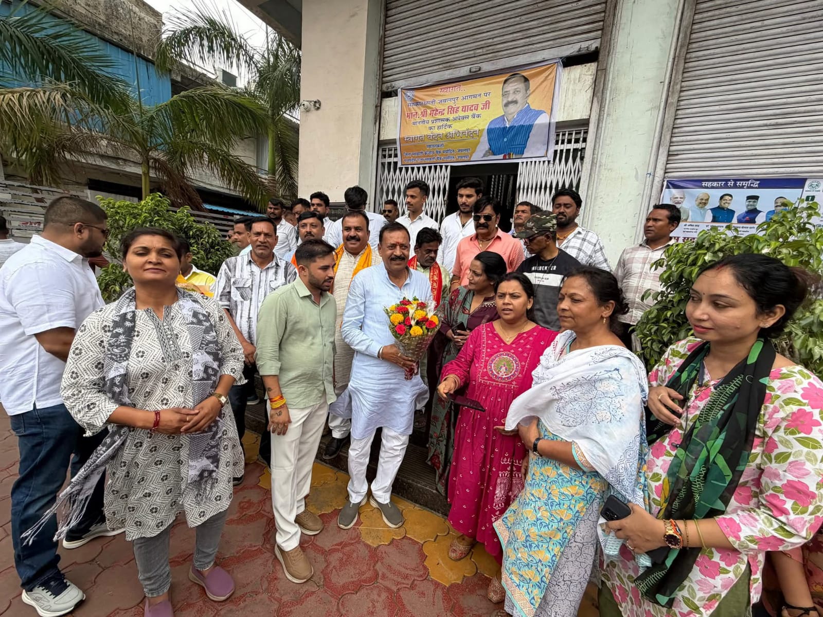 दलसागर तालाब में चला स्वच्छता अभियान, विधायक-कलेक्टर व एसपी ने किया श्रमदान