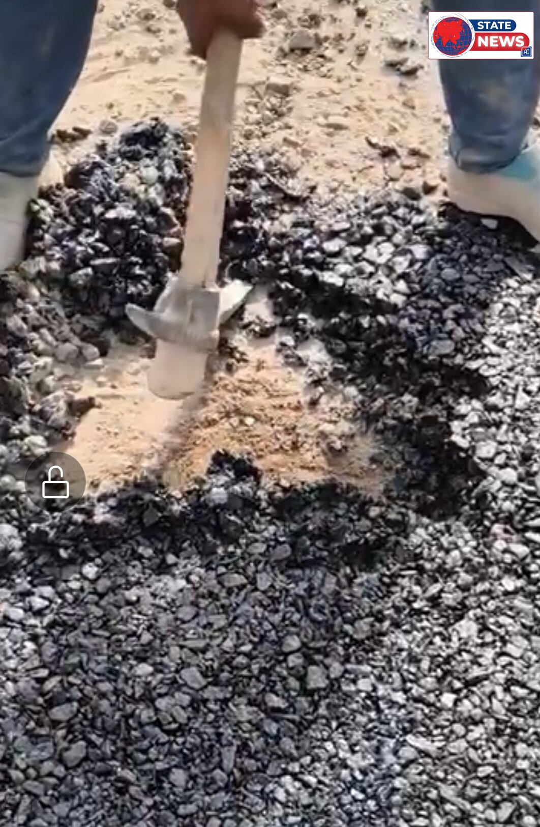 नगर की प्रमुख सड़कों में से एक नया बस स्टैंड से अंबेडकर तिराहे तक रोड के डामरीकरण का कार्य चल रहा है लेकिन ठेकेदार की लापरवाही एवं गुणवत्ता 