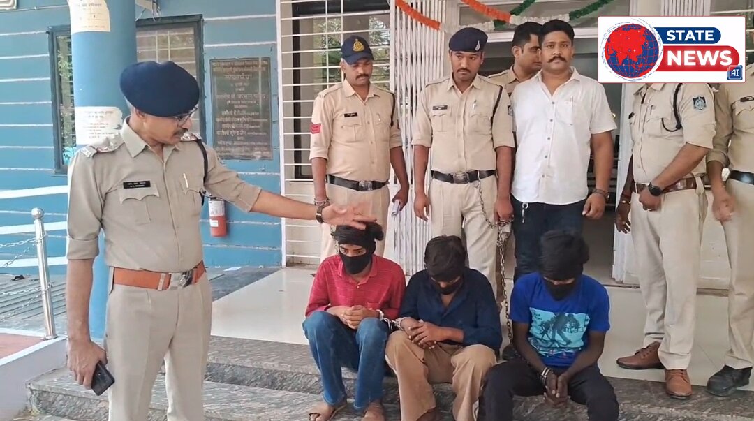हरदा 3 चेन स्नैचर चढ़े पुलिस के हत्थे 100 CCTV कैमरों की मदद से 70 किलोमीटर दूर से बदमाशो को गिरफ्तार का हरदा लाया गया  
