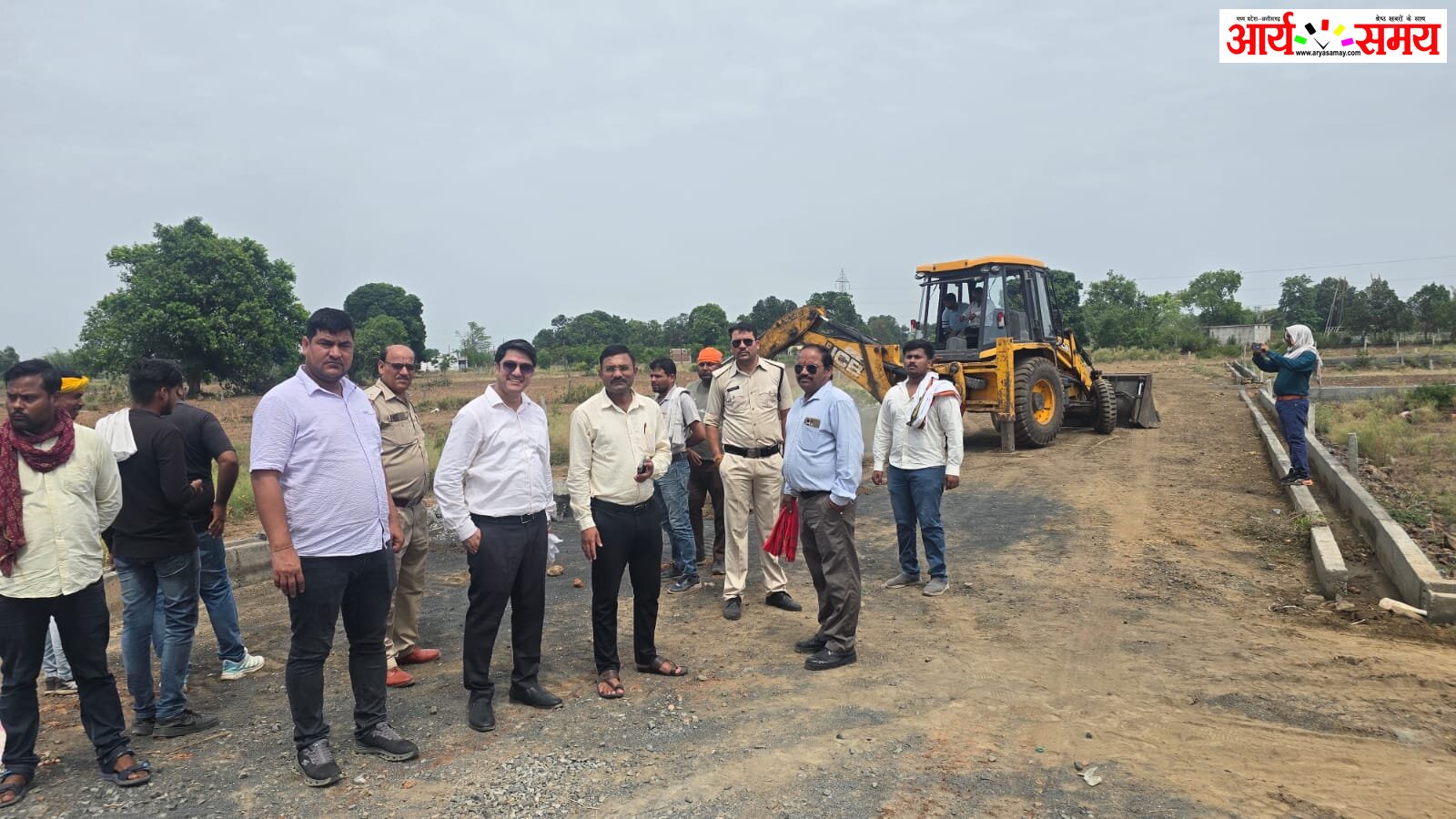 Jabalpur News: श्री गुरूजी कंस्ट्रक्शन कॉलोनाईजर की अवैध कॉलोनी में चला बुल्डोजर