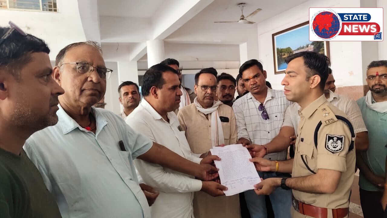 गौसेवक की पानी की बोतल में जहर मिलाने वाले नामजद आरोपियों पर FIR न होने से रघुवंशी समाज में भारी आक्रोश, पुलिस अधीक्षक से त्वरित कार्रवाई की