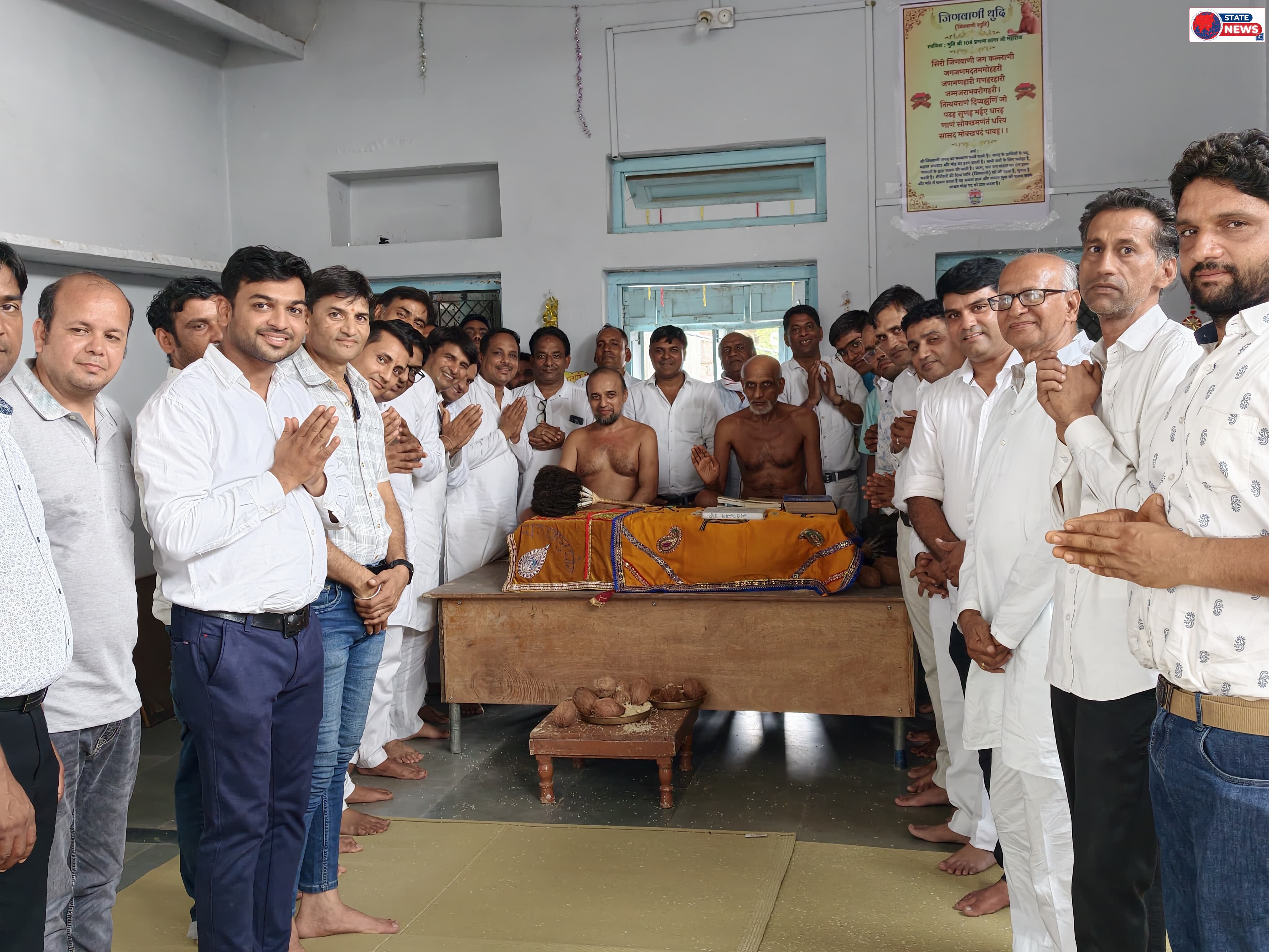 देवली से समाज गुरु चरणों मे चातुर्मास के लिए झांतला पहुंचे 