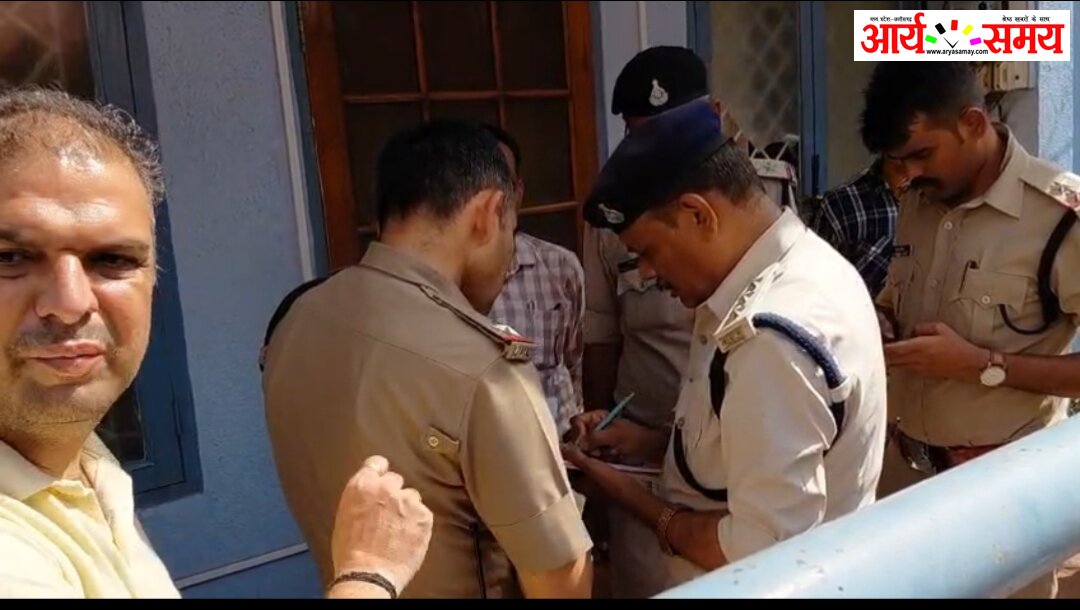 Jabalpur News: भंडारी अस्पताल मार्ग स्थित राजुल डुप्लेक्स में ब्युटी पार्लर संचालिका की गोली मारकर हत्या, बदमाश ने खुद को भी मारी गोली 