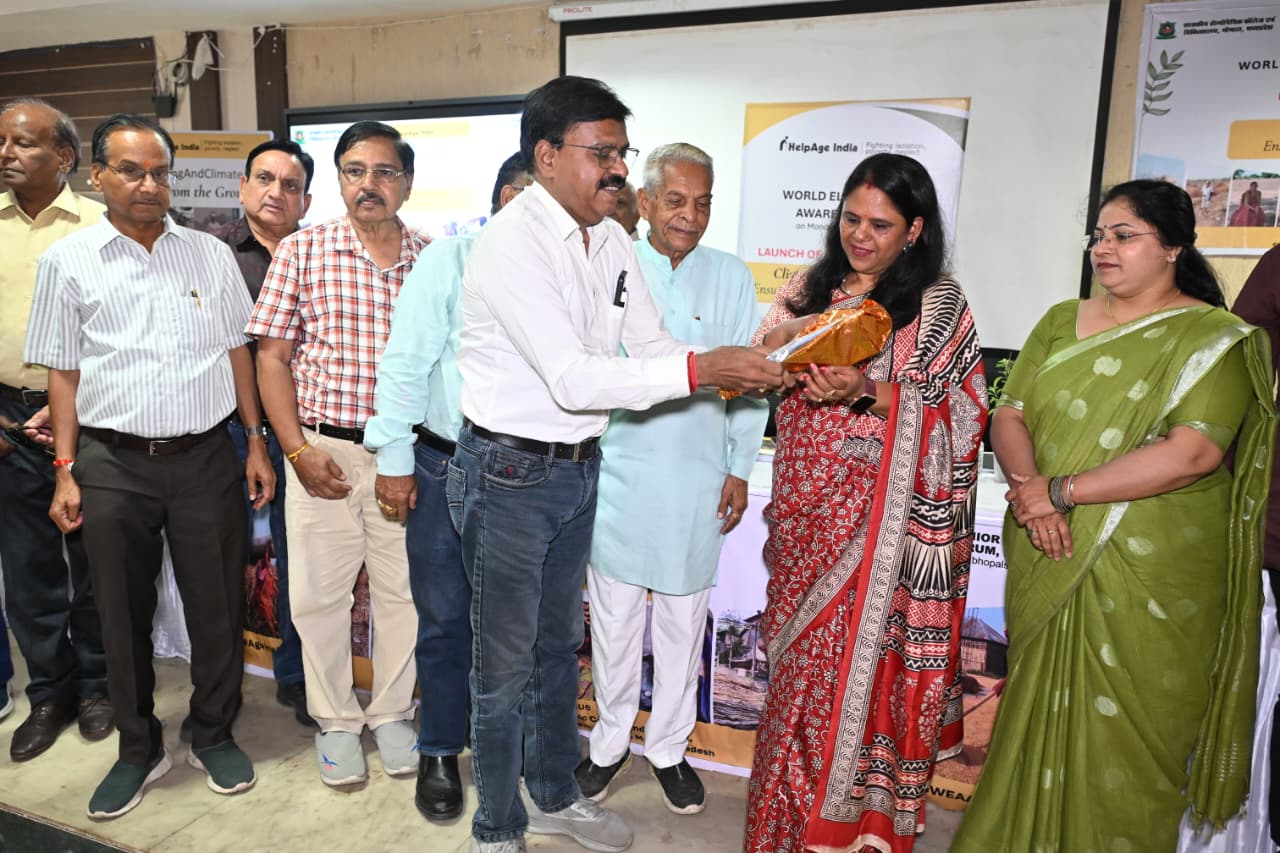 ‘न्यूज़ संपर्क’ के रूप में मिला वरिष्ठ नागरिकों को नया मंच