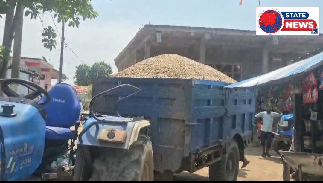 सीहोर के भैरुंदा में बेलगाम रेत माफिया: ग्रामीणों ने रोकी अवैध रेत से भरी ट्रैक्टर-ट्रॉली