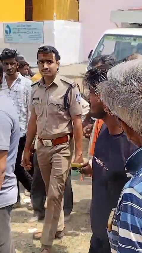 ग्रामीणों का गुस्सा भैंस चोरी के शक में युवक की पिटाई
