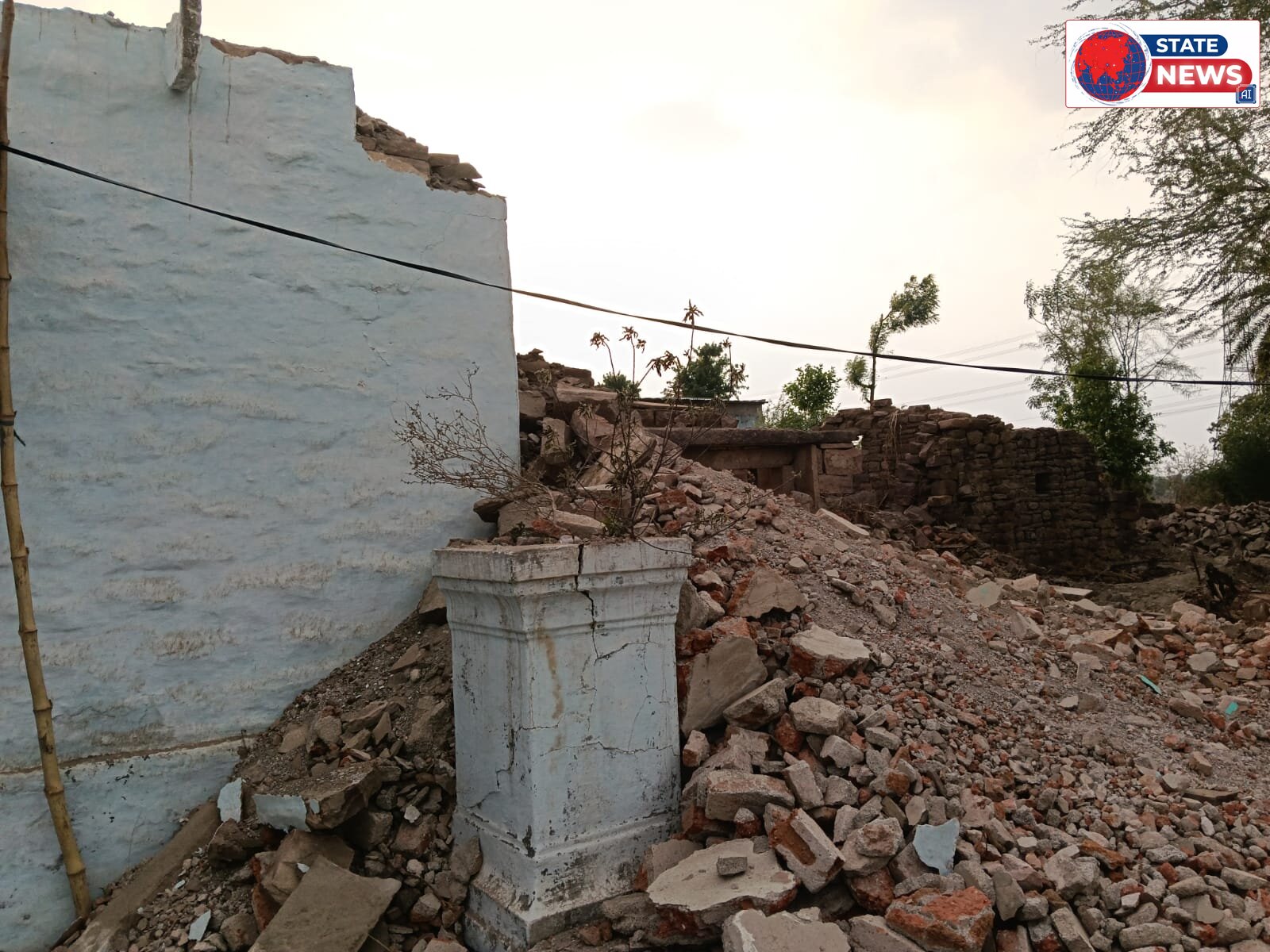 भुगावली थाना खिमलासा का मंदिर की तोड़फोड़ 