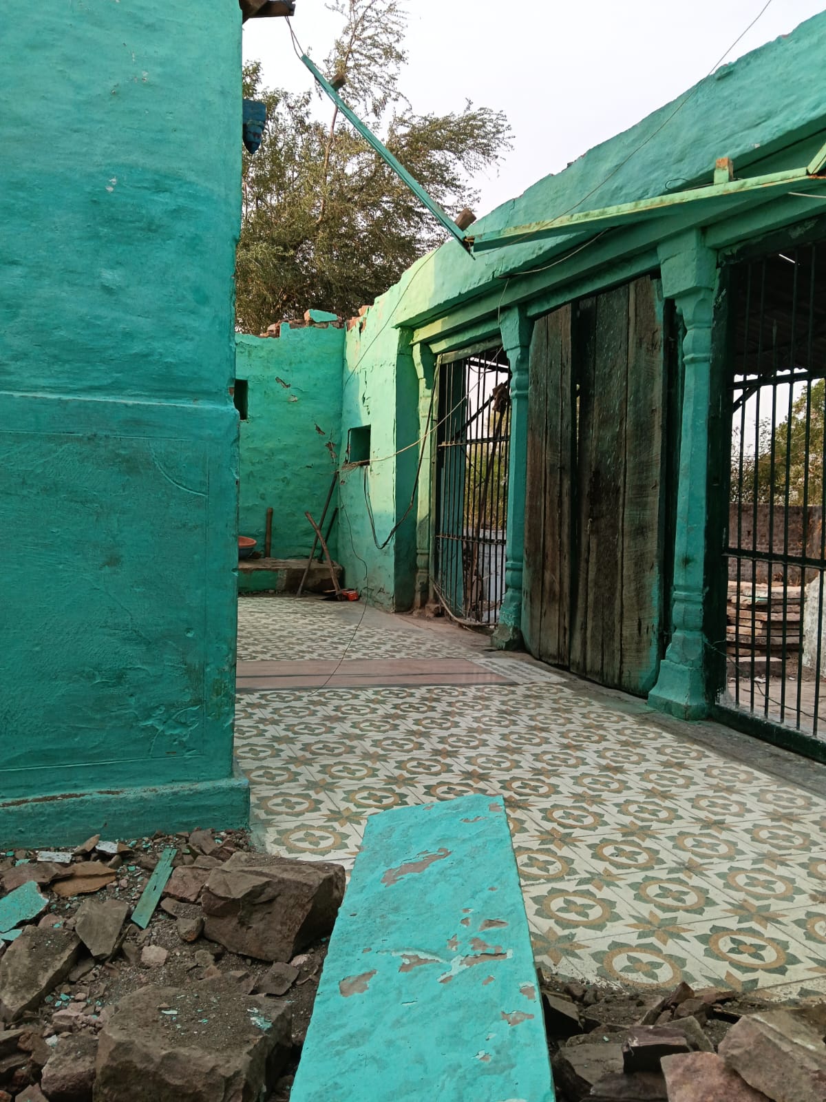भुगावली थाना खिमलासा का मंदिर की तोड़फोड़ 