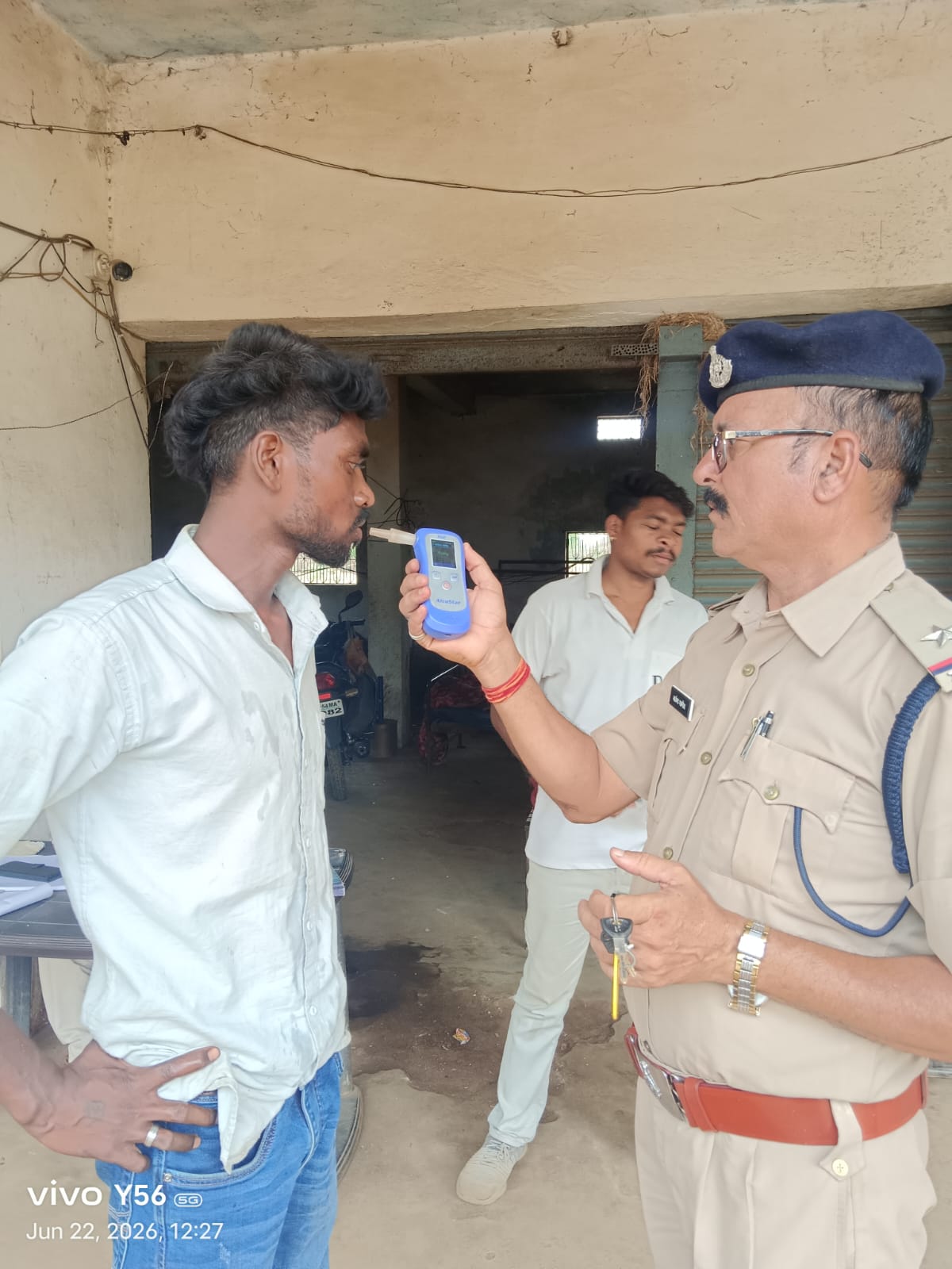 श्रीमान पुलिस अधीक्षक अतिरिक्त पुलिस अधीक्षक यातायात टी आई ज्योति शुक्ला के निदेर्शन में दो दिवसीय चालानी, कार्यवाही के प्रकरण में एक लाख छ: