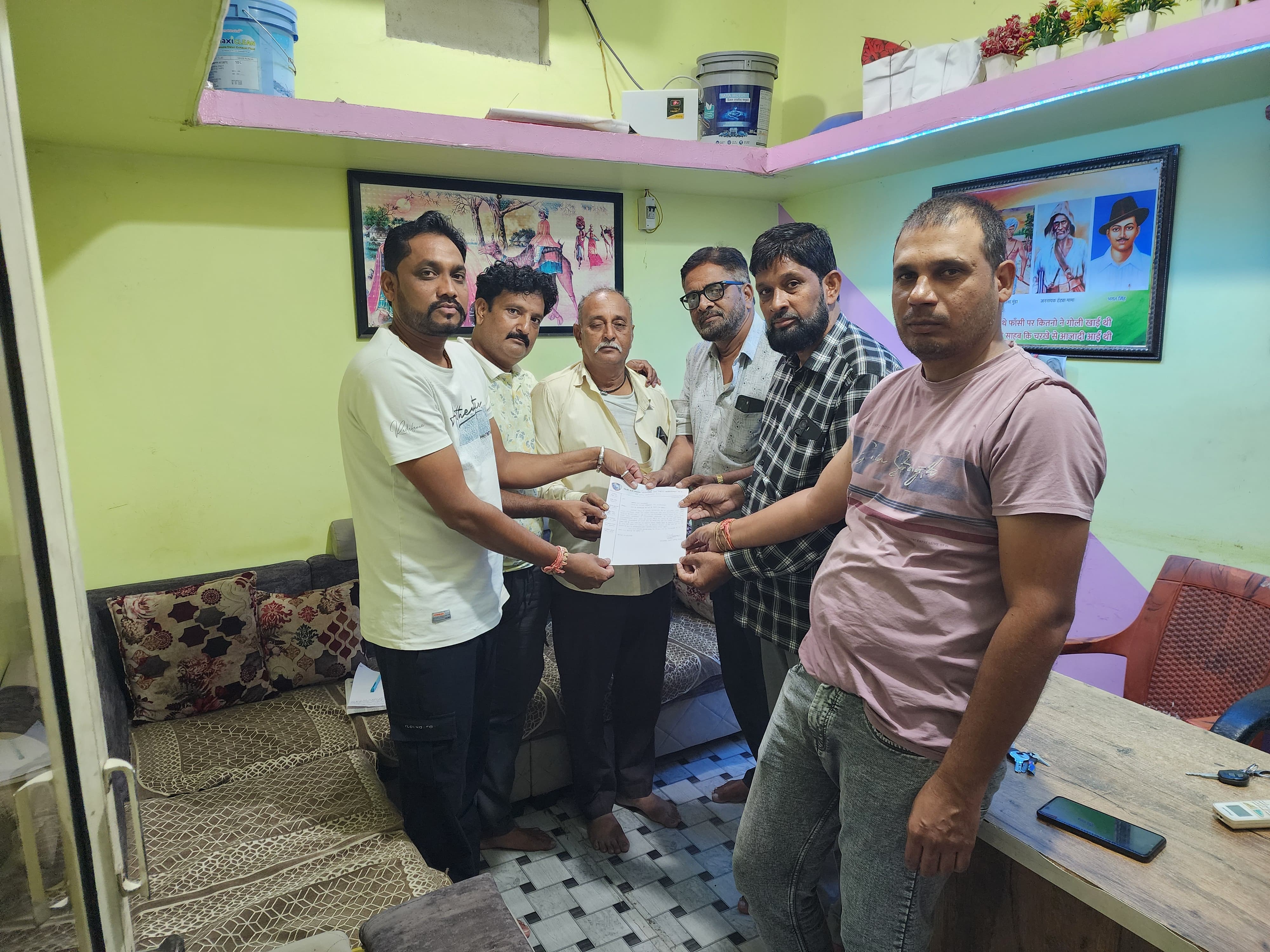 चालक-परिचालक कल्याण संघ अलीराजपुर के अध्यक्ष गोलू पटेल ने दिया इस्तीफा, संदीप राठौड़ बने कार्यवाहक अध्यक्ष