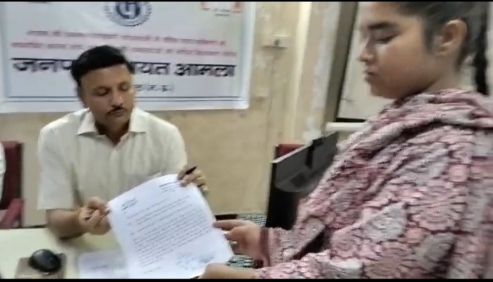 *मां चंद्रभागा नदी का पुल बना खतरे का पुल, ऊंचाई बढ़ाने और मजबूत रेलिंग लगाने की मांग*
