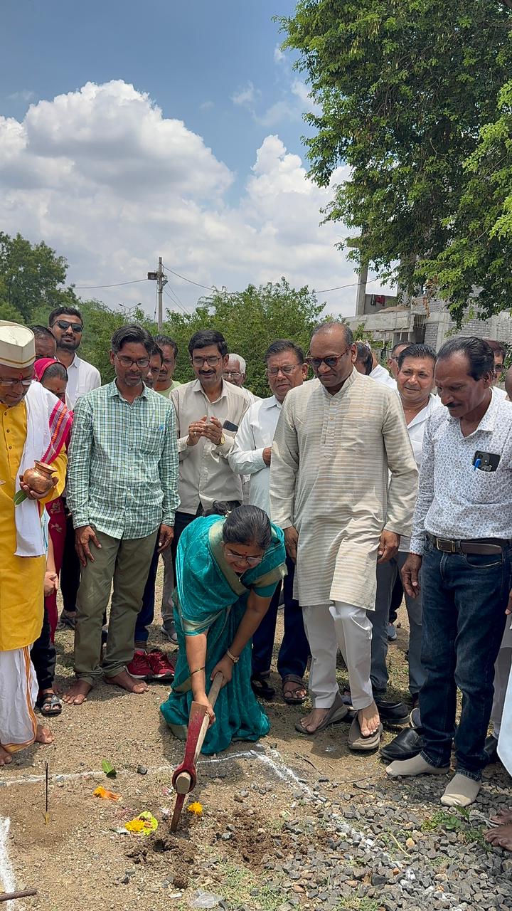 सौसर: खैरी तायगांव और ब्राम्हण पिपला को 23 लाख के विकास कार्यों की सौगात, सांसद-विधायक निधि से लोकार्पण