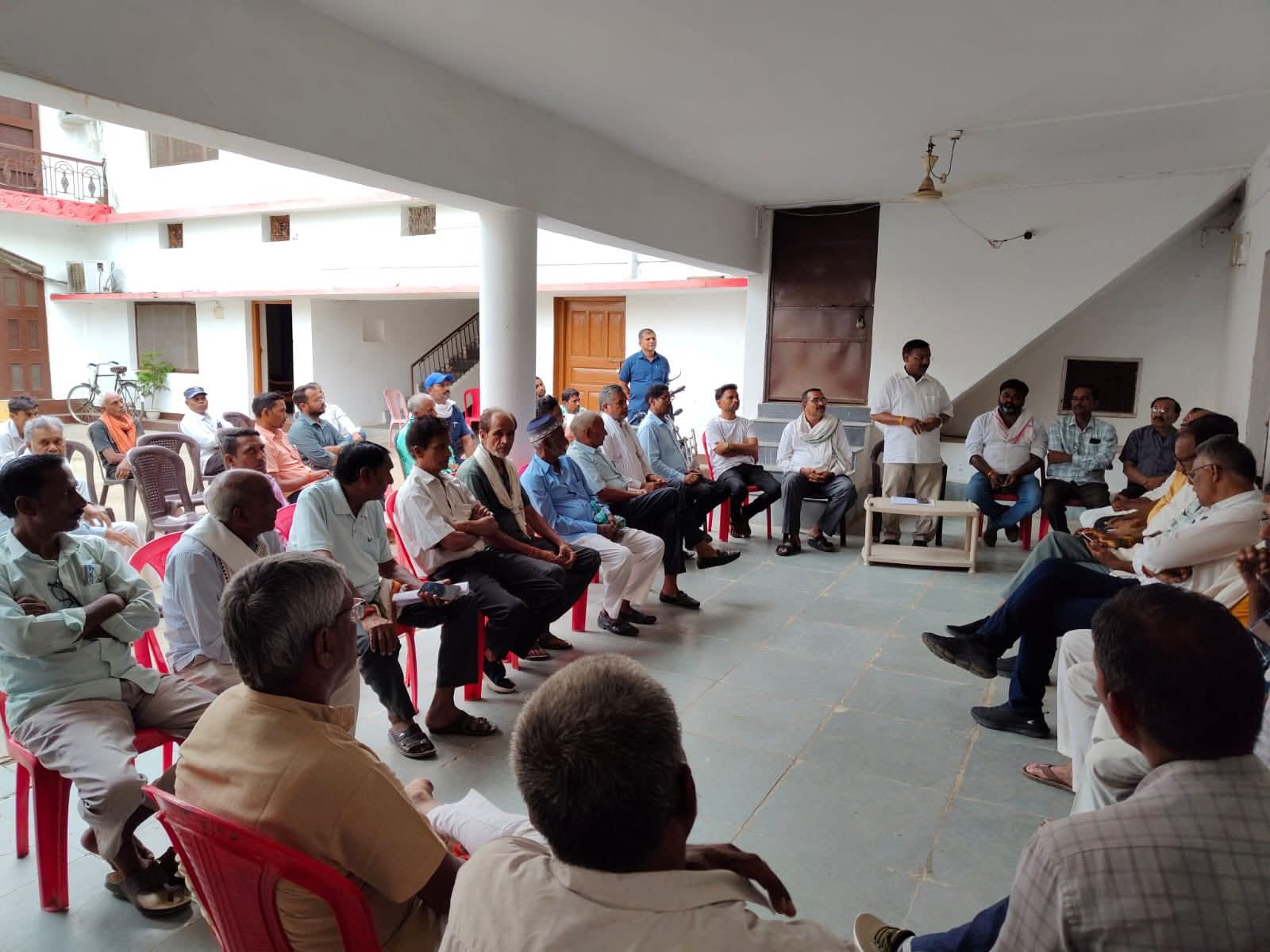 संगठन सृजन अभियान को मिली नई गति: सिहावल, बघोर और सुपेला मंडलम में कमलेश्वर पटेल ने कार्यकर्ताओं को दिया संगठन मजबूती का मंत्र