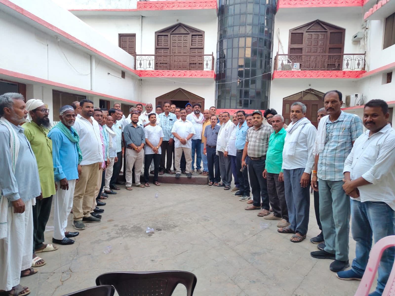संगठन सृजन अभियान को मिली नई गति: सिहावल, बघोर और सुपेला मंडलम में कमलेश्वर पटेल ने कार्यकर्ताओं को दिया संगठन मजबूती का मंत्र