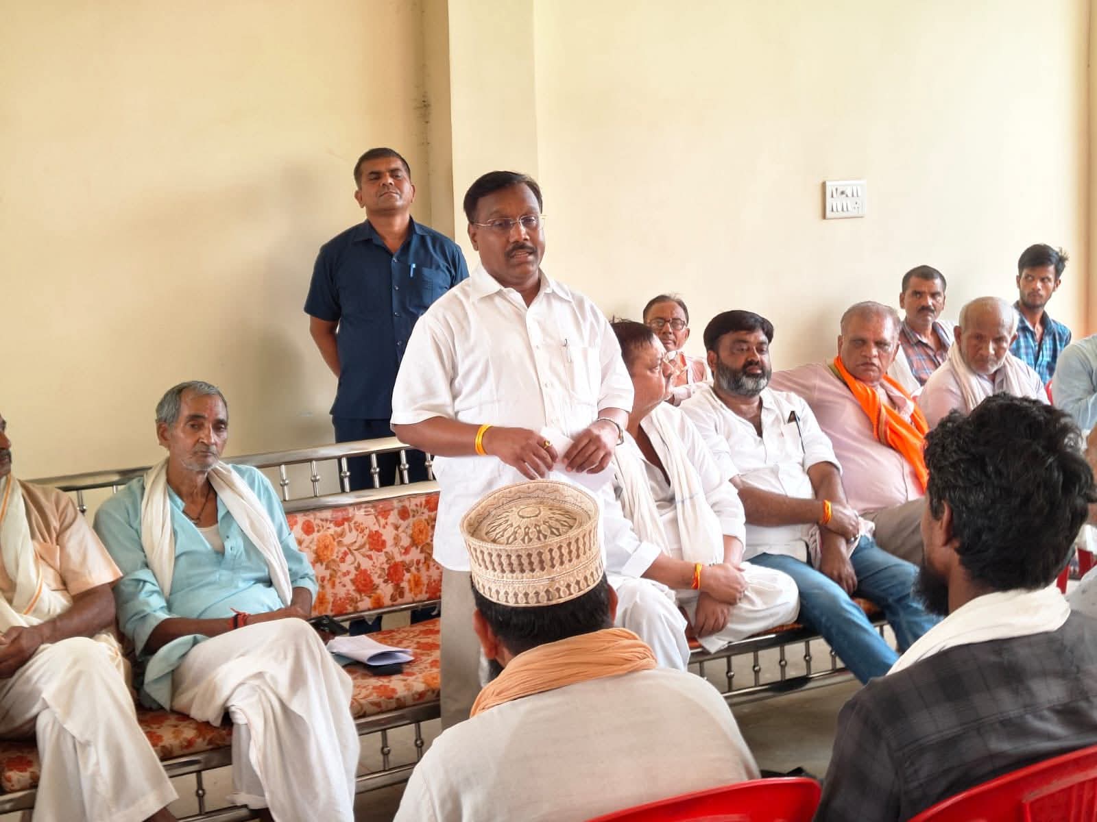संगठन सृजन अभियान को मिली नई गति: सिहावल, बघोर और सुपेला मंडलम में कमलेश्वर पटेल ने कार्यकर्ताओं को दिया संगठन मजबूती का मंत्र
