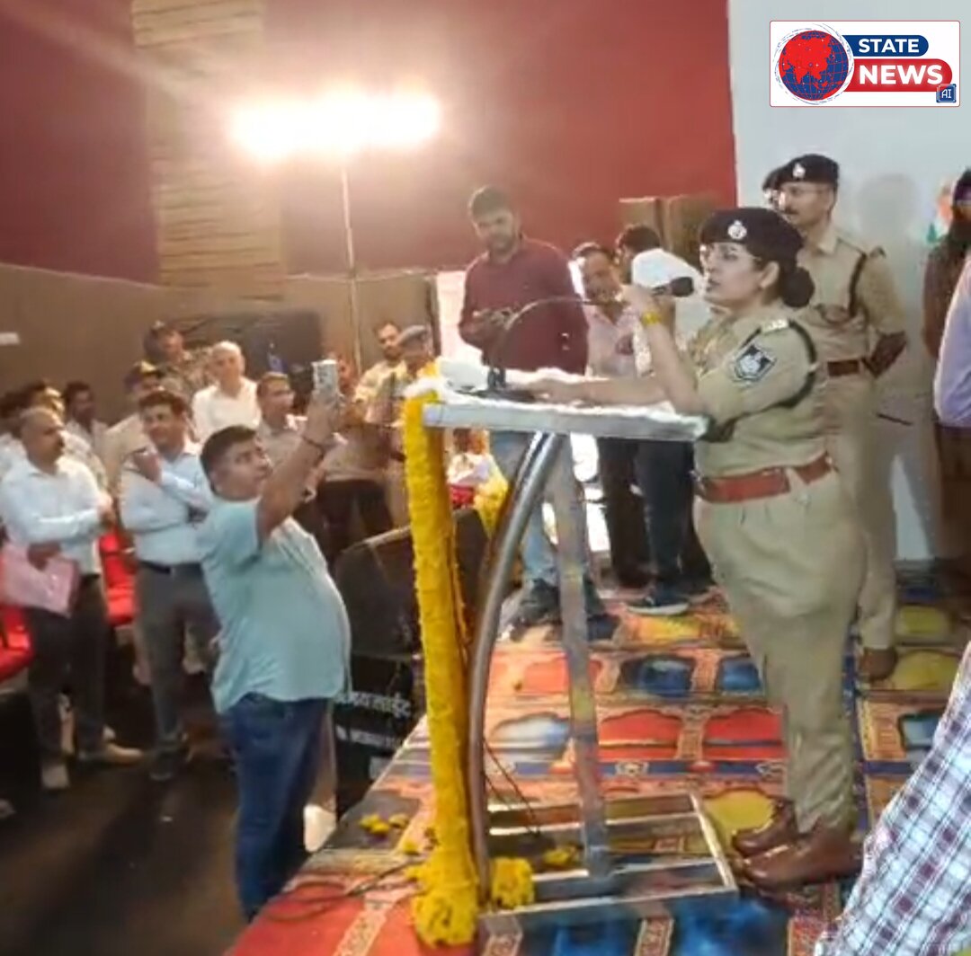 *गुना पुलिस का साइबर जागरूकता अभियान 'सेफ क्लिक–2026'*  *पुलिस अधीक्षक श्रीमती हितिका वासल ने एकलब्य आवासीय विद्यालय में दिया साइबर सुरक्षा 