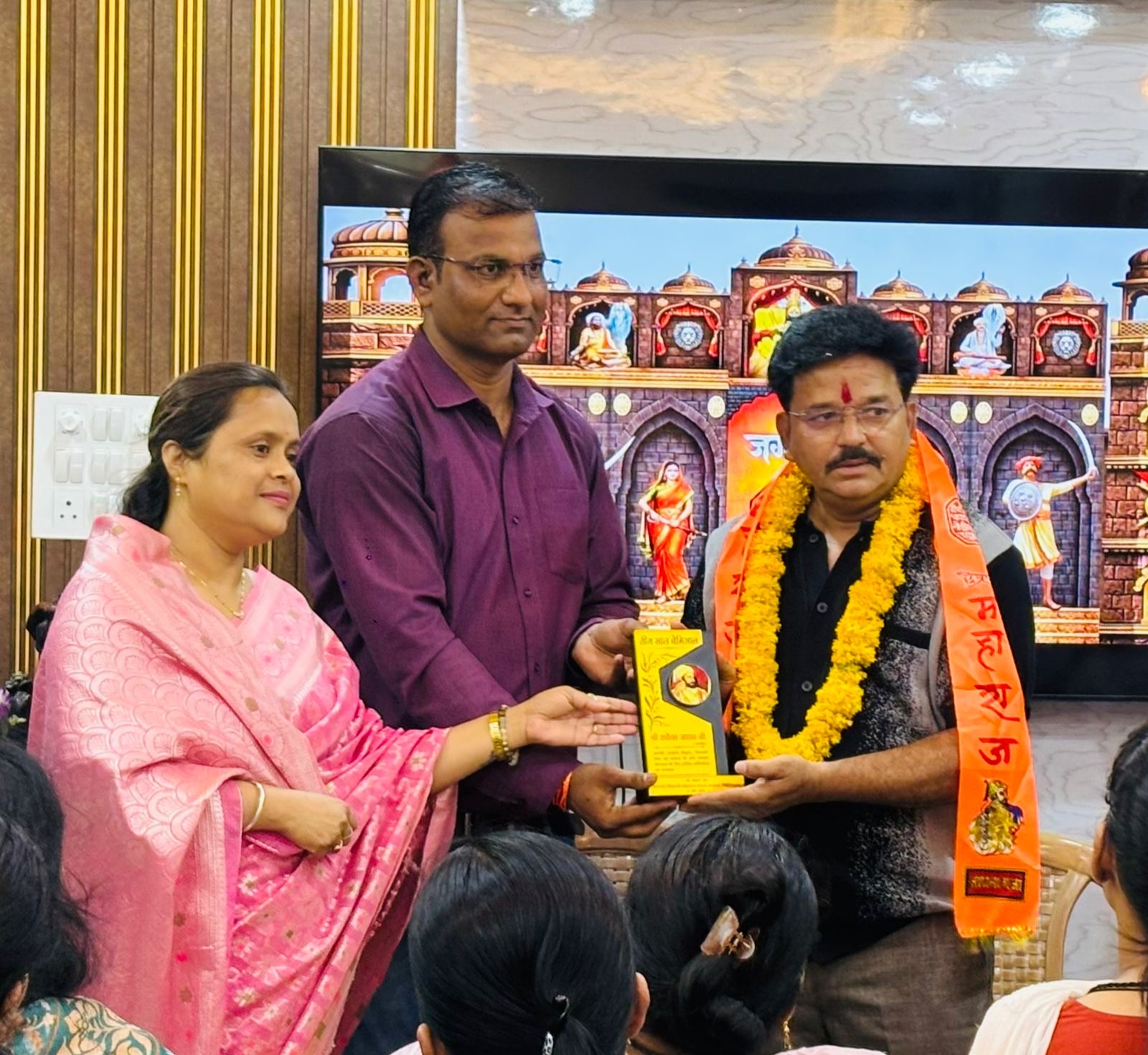 मराठा समाज गुना: सुरेश राव शिंदे एवं विनीता शिंदे निर्विरोध अध्यक्ष निर्वाचित