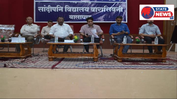 बालाघाट: विकास योजनाओं की समीक्षा में कलेक्टर सख्त