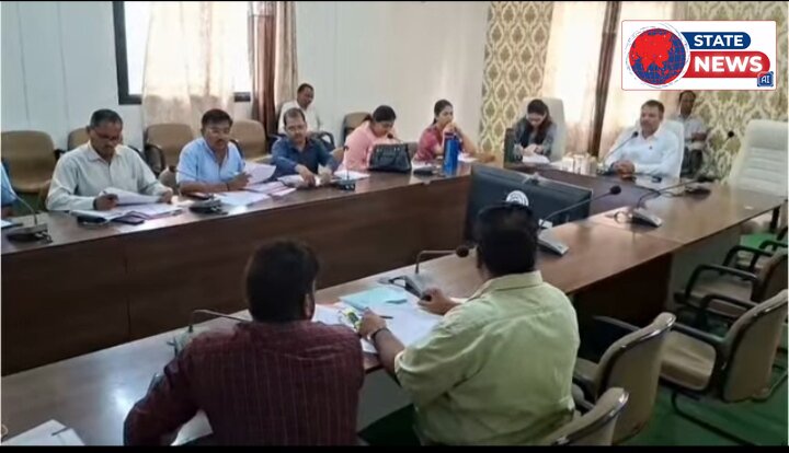 कलेक्टर ऋतुराज सिंह ने सीएम हेल्पलाइन लापरवाही पर डीएसओ दिनेश अहिरवार को निलंबित किया