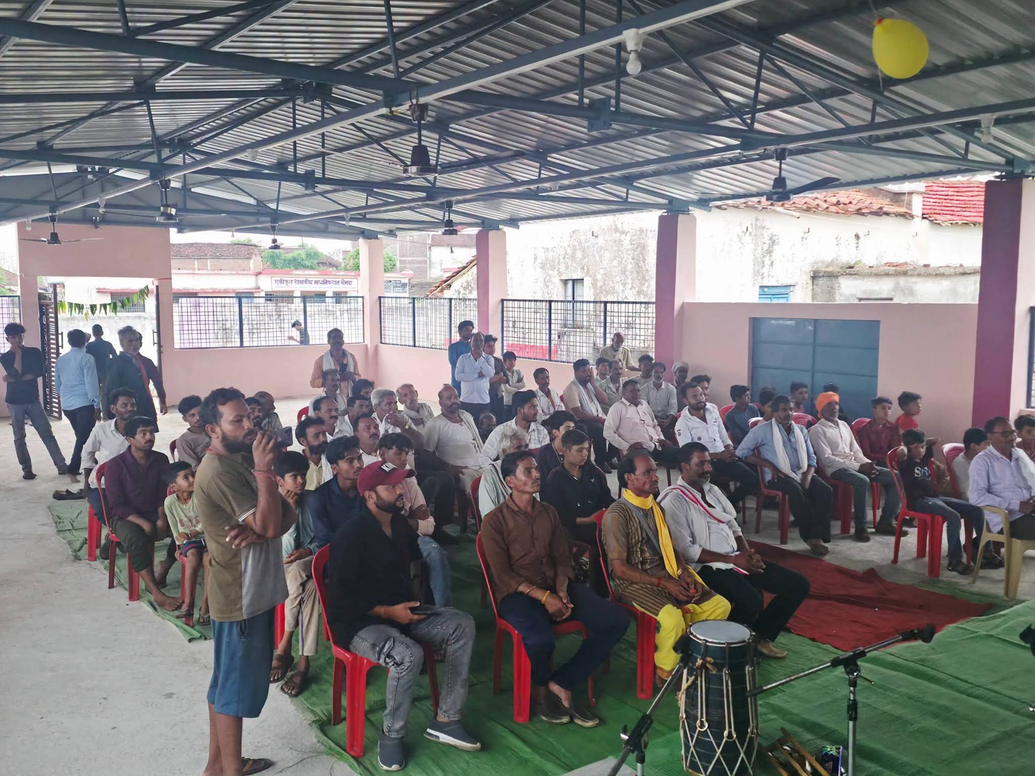 ​जल गंगा संवर्धन अभियान के समापन पर सेमरा ग्राम पंचायत में पहुंचे विधायक, जल संरक्षण और बुनियादी सुविधाओं को बताया प्राथमिकता