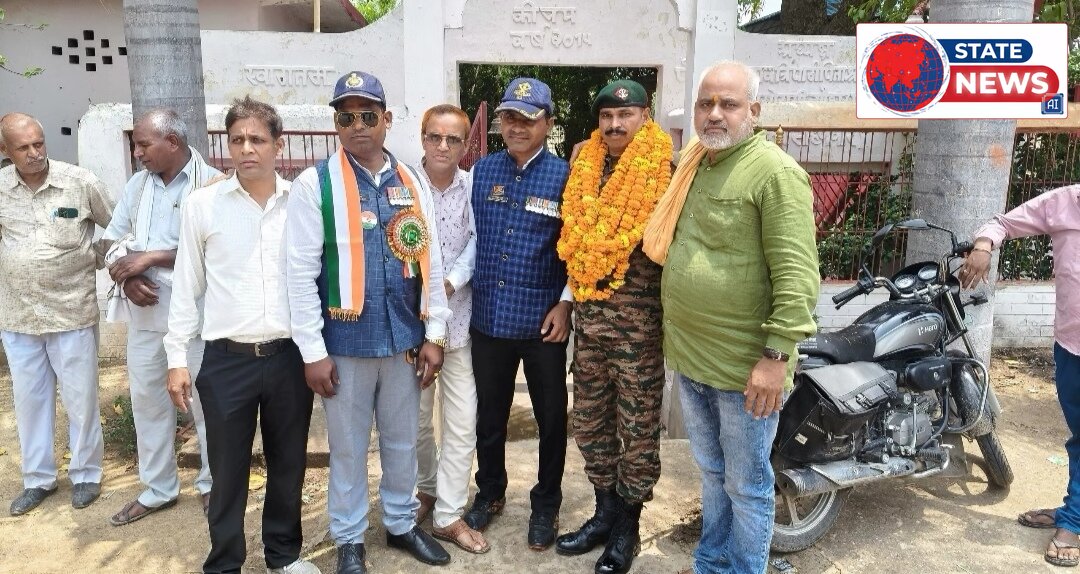 देश के वीर सपूत सेवानिवृत्त होकर लौटे सत्यप्रकाश पाल का वार्ड पार्षद विनोद शुक्ला के नेतृत्व में हुआ भव्य स्वागत