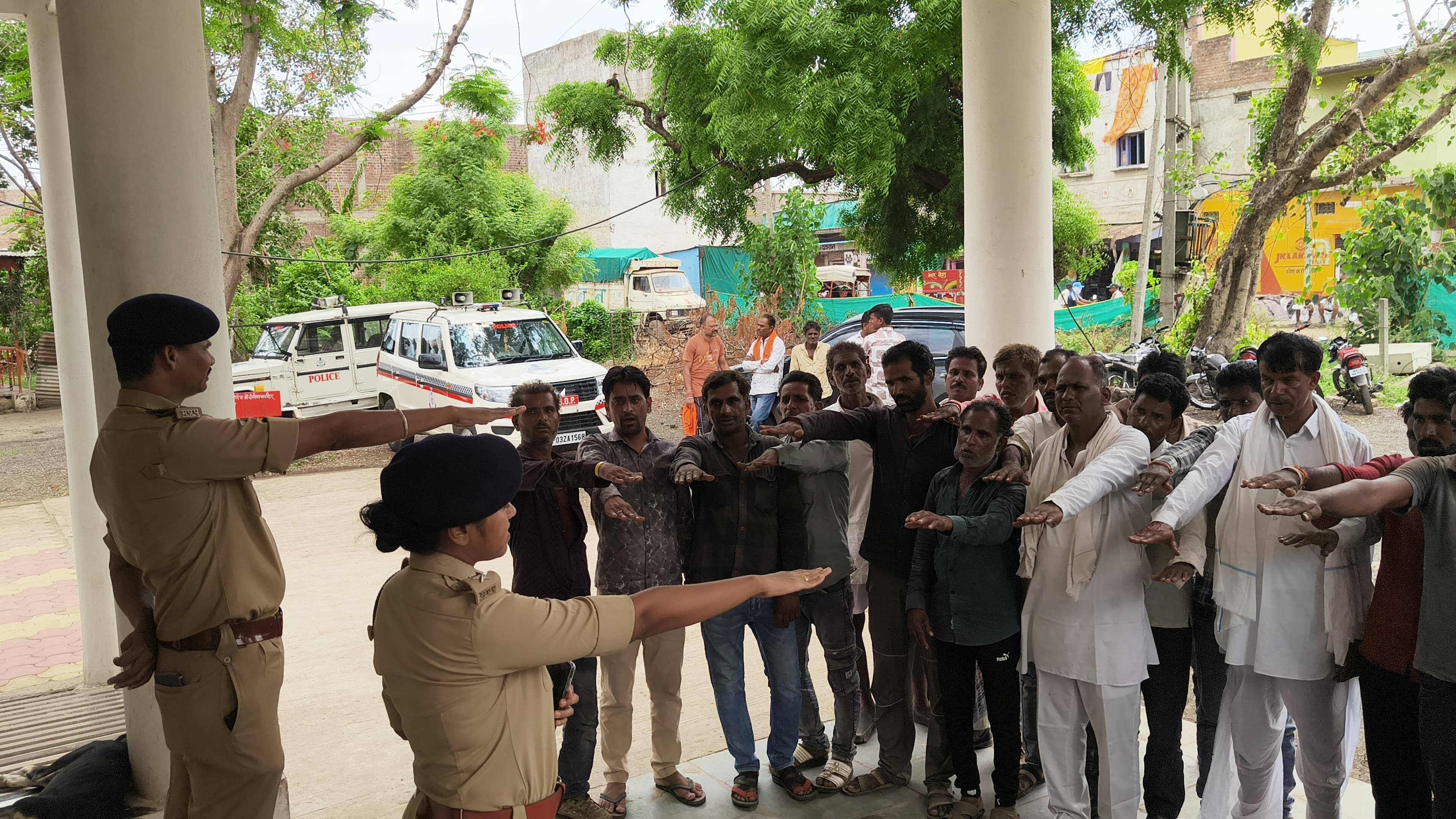 बरखेड़ा कला थाना परिसर में चला “सेफ क्लिक 2.0” जागरूकता अभियान
