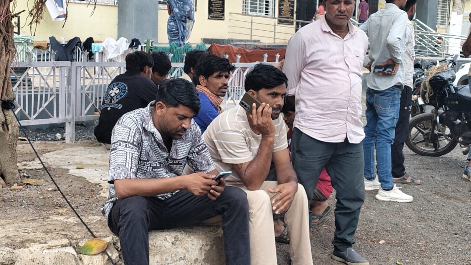 फतेहगढ़ में युवक ने वीडियो बनाते हुए की आत्महत्या