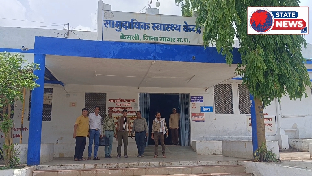 केसली में सेवा भाव के साथ मना रावतपुरा सरकार का जन्मोत्सव: शासकीय अस्पताल में मरीजों को बांटे फल