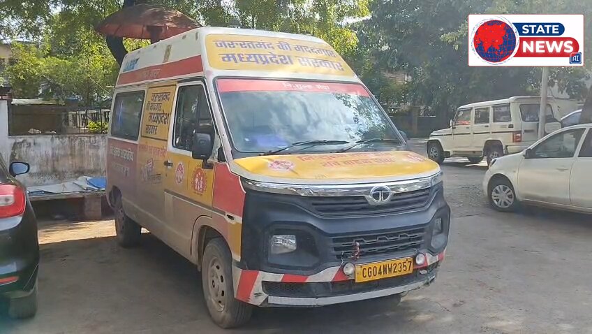 फ्री शव वाहन सेवा के दावों की खुली पोल, चार एंबुलेंस पर सिर्फ दो चालक, 6 घंटे बाद मिला शव वाहन।