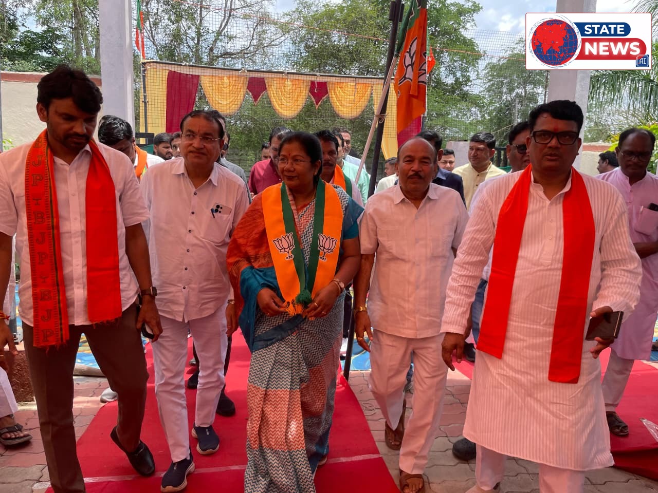 जोबट में डॉ. श्यामा प्रसाद मुखर्जी की प्रतिमा का अनावरण, राष्ट्र निर्माण के लिए युवाओं को उनके आदर्श अपनाने का संदेश  125वीं जयंती पर आयोजित