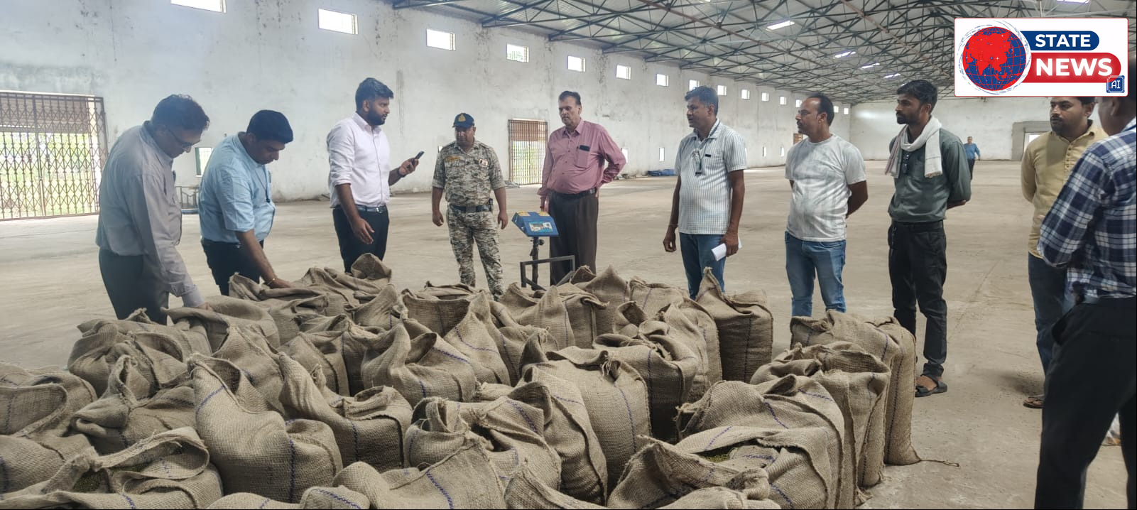 नर्मदापुरम: कलेक्टर के निर्देश पर सीईओ जिला पंचायत ने किया उपार्जन एवं खाद केंद्रों का औचक निरीक्षण