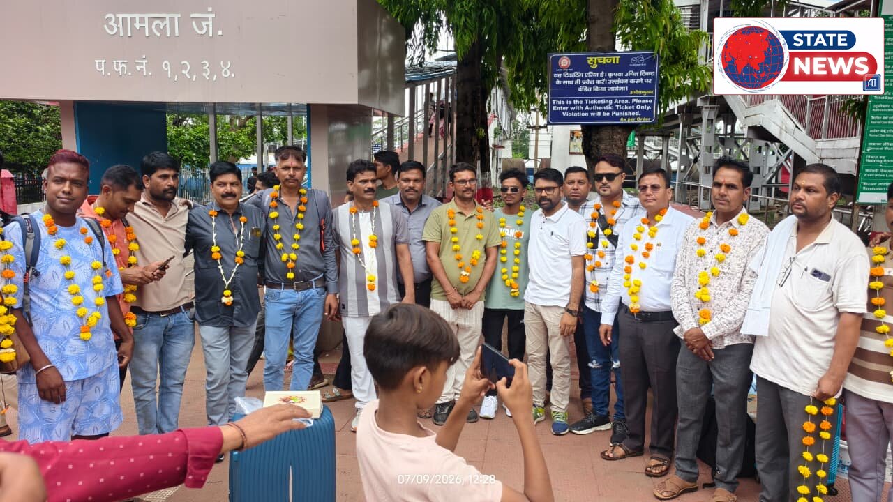 *आमला से अमरनाथ यात्रा पर रवाना हुआ श्रद्धालुओं का जत्था, नगर पालिका अध्यक्ष ने किया आत्मीय स्वागत*