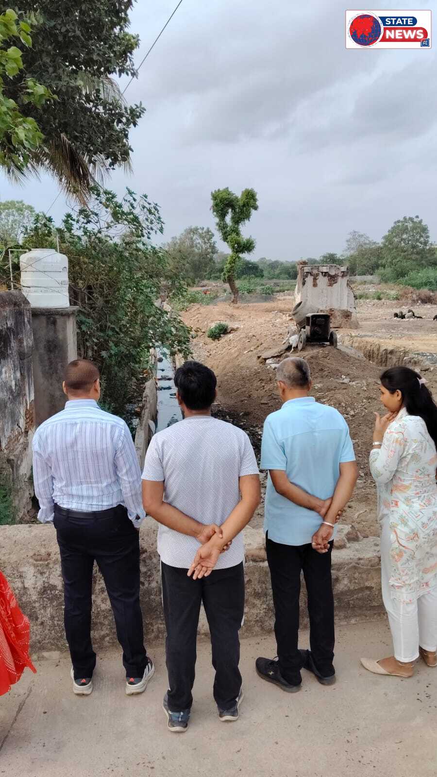 मैदानी निरीक्षण पर निकले सीएमओ निशिकांत शुक्ला, निर्माण कार्यों, जल व्यवस्था और सीएम हेल्पलाइन शिकायतों पर सख्त निर्देश